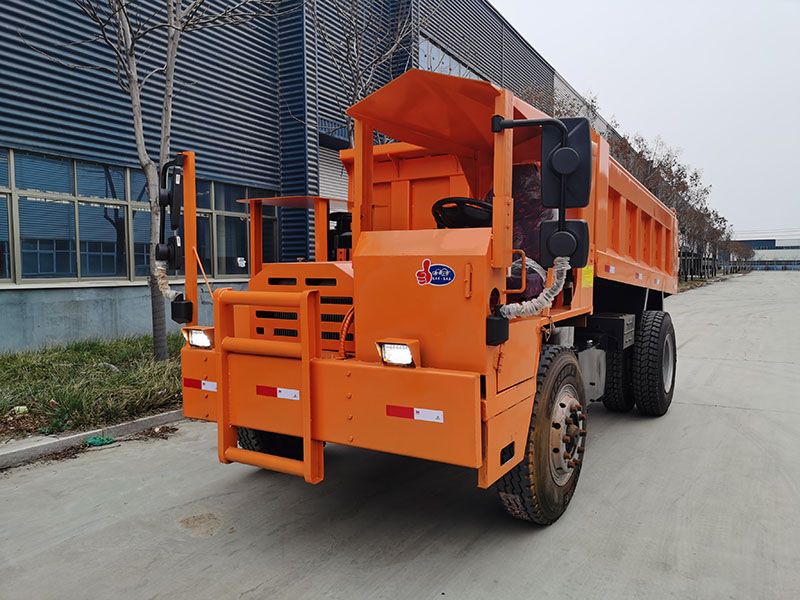 20吨矿用运输车