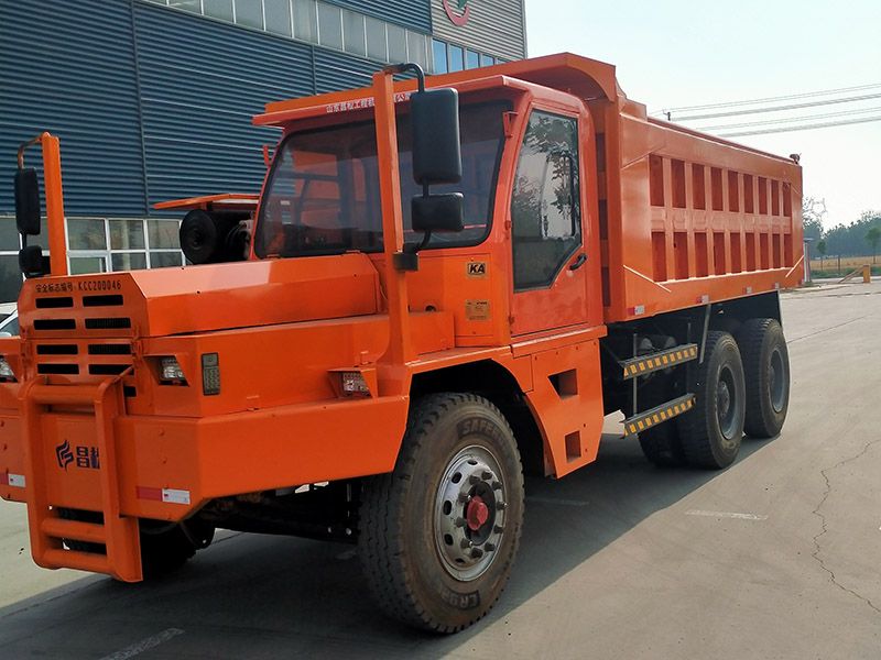 30-35吨矿用运输车